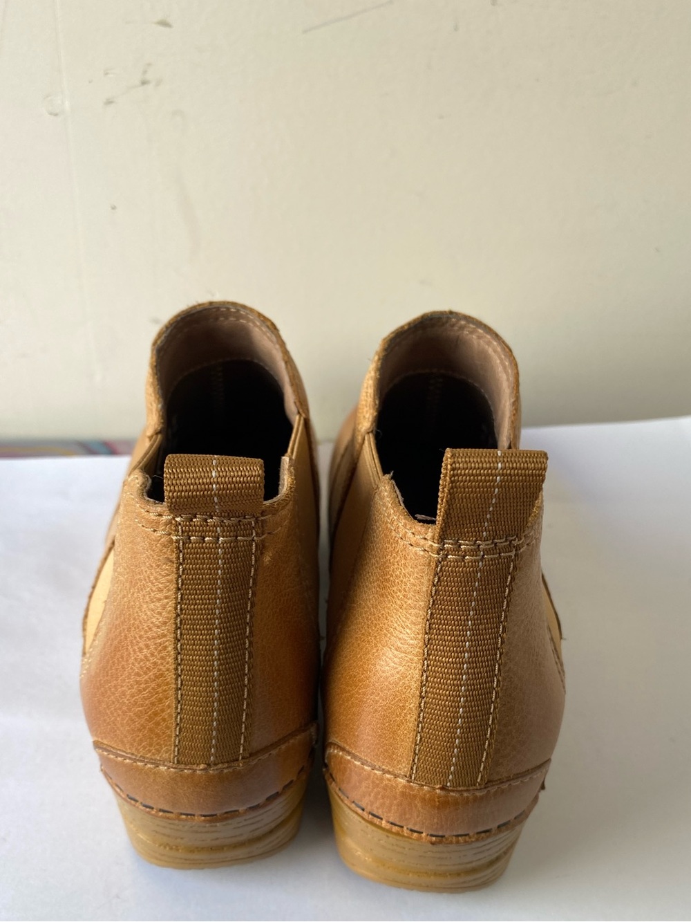 Dansko Frankie Honey Tan Leather Chelsea Clog Ankle Boots Size 39/8.5 - Picture 8 of 11